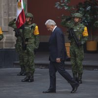 En manos del Ejército, privilegios de la familia presidencial