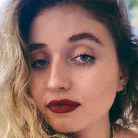 La hija de Angélica Rivera, Fernanda Castro, defiende a su familia de las esferas del poder