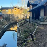 Fauna y la municipalidad de Villa La Angostura buscan legalizar actividades en el predio de la Fundación Salmónidos