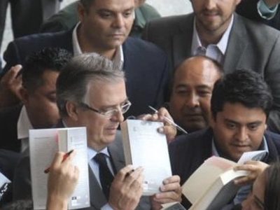Líderes del PVEM respaldan a Ebrard; él promete incluir los temas "verdes" en programa de gobierno