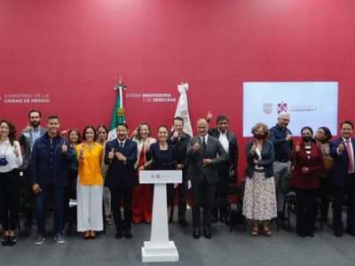 Sheinbaum y su gabinete refrendan compromiso de "no robar, no mentir y no traicionar al pueblo"