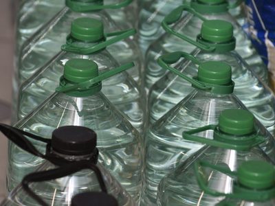Con los bidones de agua vacíos que ibas a tirar: creá estos lindos contenedores en menos de 10 minutos