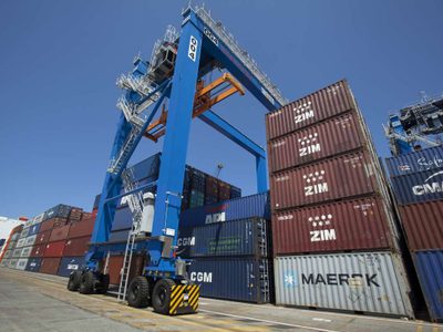 Intercambio mundial de mercancías sufre histórico desplome del 18.5%