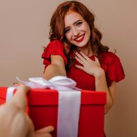 Qué regalar en Navidad según tu signo del Horóscopo Chino: la guía definitiva para acertar sí o sí