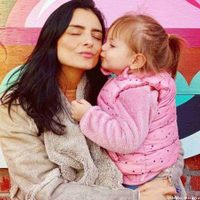 No aguantó: Aislinn Derbez respondió a quienes criticaron la sonrisa de su hija