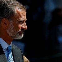 Rompió la cuarentena por una fiesta y retumban los gritos: el Rey Felipe perdió la paciencia