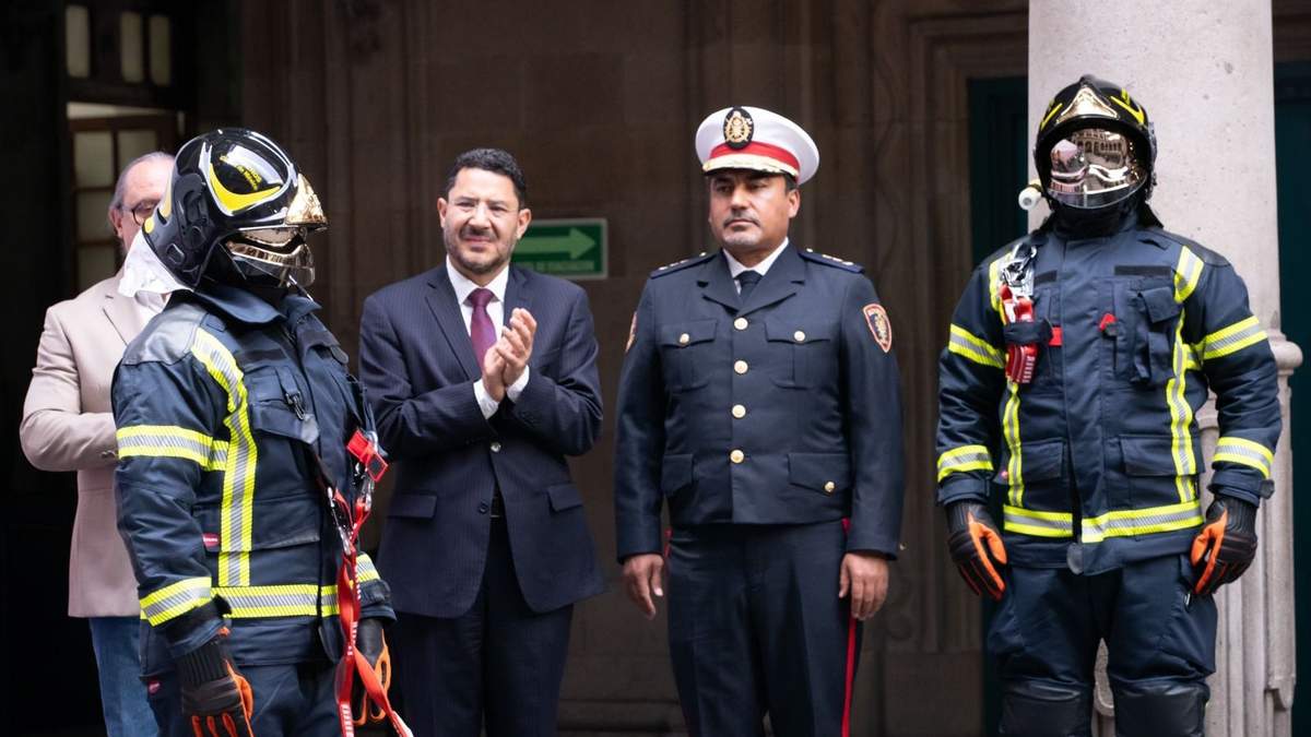 Entrega de uniformes