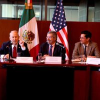 Juan Ramón de la Fuente se reunió con la comisión bipartidista de congresistas estadunidenses