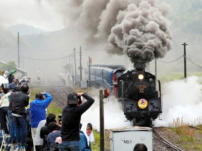 Los trenes de Japón tienen un enorme club de fans pero esta pasión parece ponerlos violentos