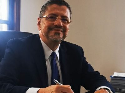 Rodrigo Chaves gana las elecciones presidenciales de Costa Rica