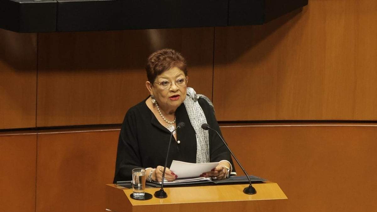 Ernestina Godoy en su comparecencia en el Senado