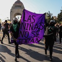 Feministas denuncian acoso de la Fiscalía de la CDMX cada que van a marchar