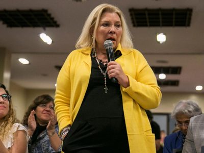 "Traidores a la patria”: el contundente mensaje de Carrió a los asesores del Presidente