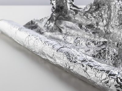 Nunca más tires el papel aluminio: probá este truco para mejorar la señal de WiFi sin gastar dinero
