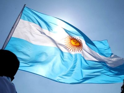 Polémica en Cutral Co por un alumno que juró a la bandera desde la casa de su abuelo