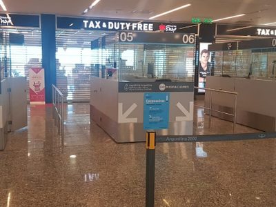 Coronavirus: así son los controles en Ezeiza para los pasajeros procedentes de Italia