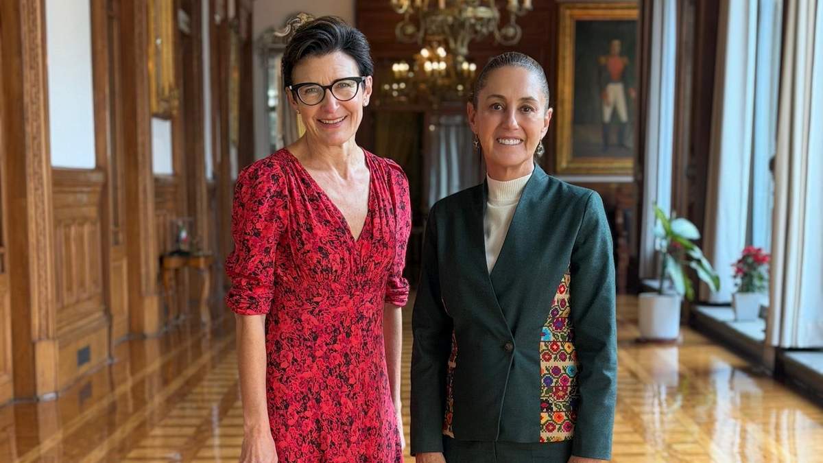 Jane Fraser y la presidenta de México en Palacio Nacional