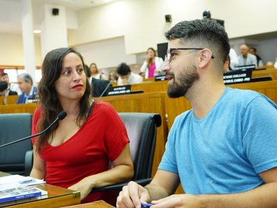 El Frente de Izquierda aseguró que el discurso de Gaido fue "electoral, para la tribuna"