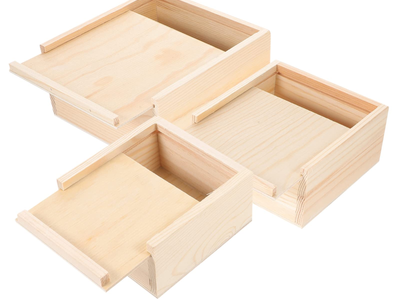 Con cajas vacías y plantas colgantes artificiales: creá esta elegante y glamurosa decoración "low cost" para tu living