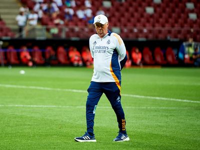 Dolor de cabeza para Ancelotti: la figura del Real Madrid que estará un mes fuera de las  canchas