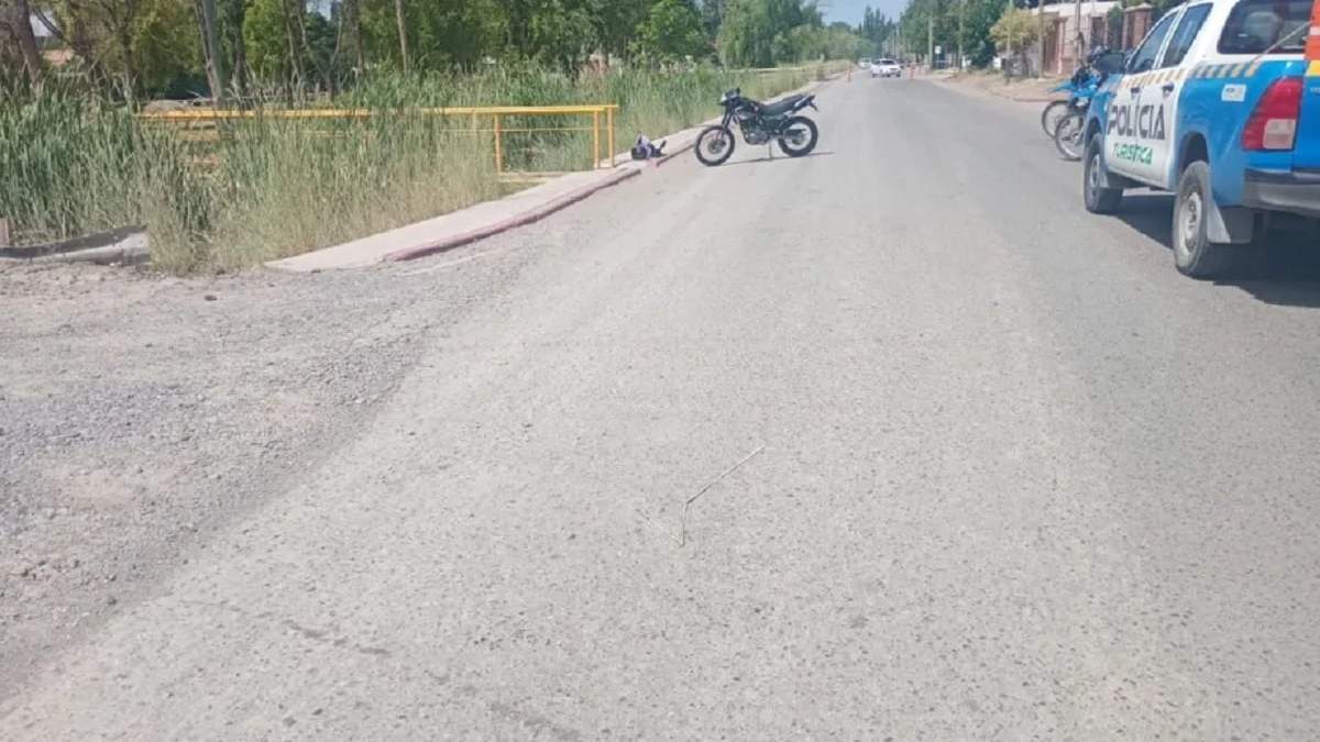 El lugar donde ocurrió el siniestro es en Avenida del Trabajo al 2600, en el acceso al barrio 108 Viviendas de Plottier. Fuente (X)