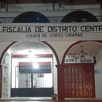 Arrojan bolsas negras con restos humanos en carretera de Chiapas; dejan narcomensajes
