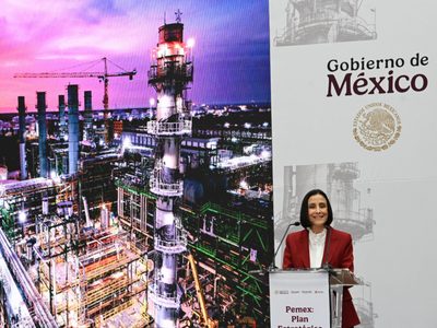El banco español BBVA da espaldarazo a Sheinbaum para el regreso del fracking a Pemex