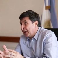 Daniel Arroyo anunció que habrá un bono de fin de año: quiénes lo recibirán
