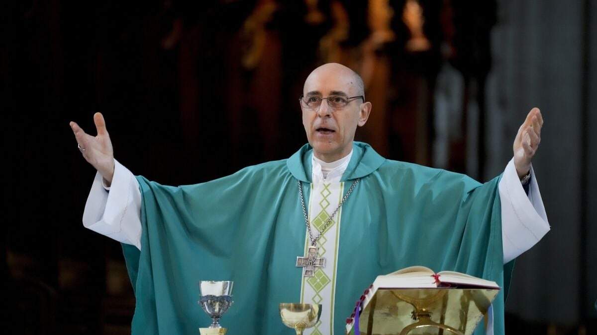 Monseñor Víctor Manuel Fernández, arzobispo de La Plata, oficia una misa en la Catedral de La Plata, Argentina, el domingo 9 de julio de 2023. Fernández fue designado por el papa Francisco para encabezar el Dicasterio de la Santa Sede para la Doctrina de la Fe en el Vaticano
