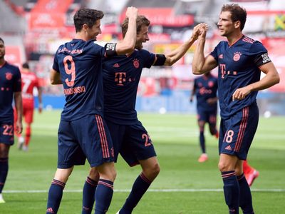 El Bayern Munich vapuleó al Leverkusen y quedó a un paso del título