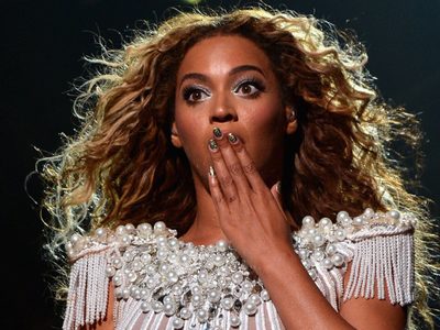 ¡Todos quedan sin aliento! Filtran fotos de Beyoncé antes de alcanzar la fama. ¿Seguro es ella?