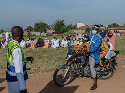 Uganda cierra la frontera con el Congo para evitar una mayor propagación del brote de ébola