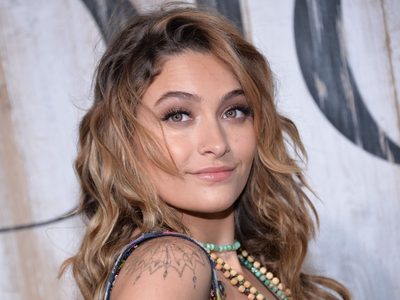 El talento oculto de la hija de Michael Jackson: dolor, tinta y mucho pulso