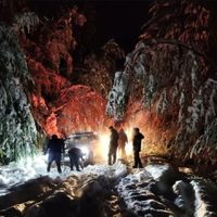 Por el temporal de nieve, rescataron a turistas y pobladores en la Ruta Provincial 48