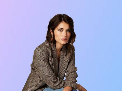 Eva de Dominici marca el ritmo de la moda con este tapado que todas quieren este otoño