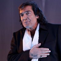 Un recuerdo imborrable: homenajean a Cacho Castaña y la emoción de todos no se hizo esperar