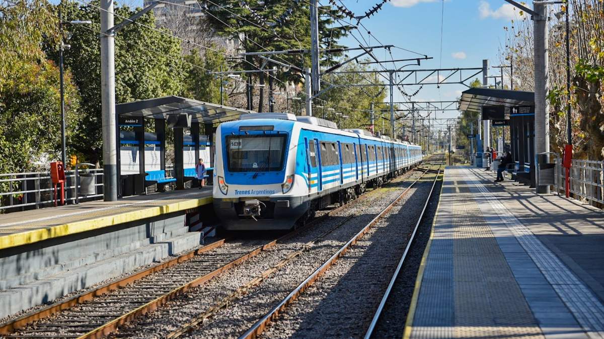 El paro de trenes generó pérdidas millonarias para el Estado. Fuente: (X)