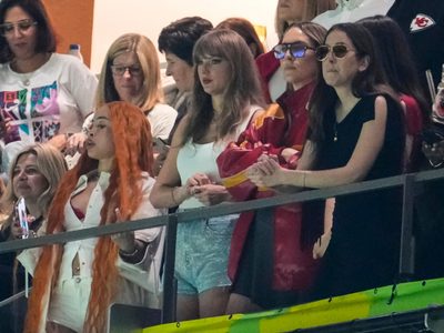 Taylor Swift asiste al Super Bowl para ver a Travis Kelce y los Chiefs contra los Eagles