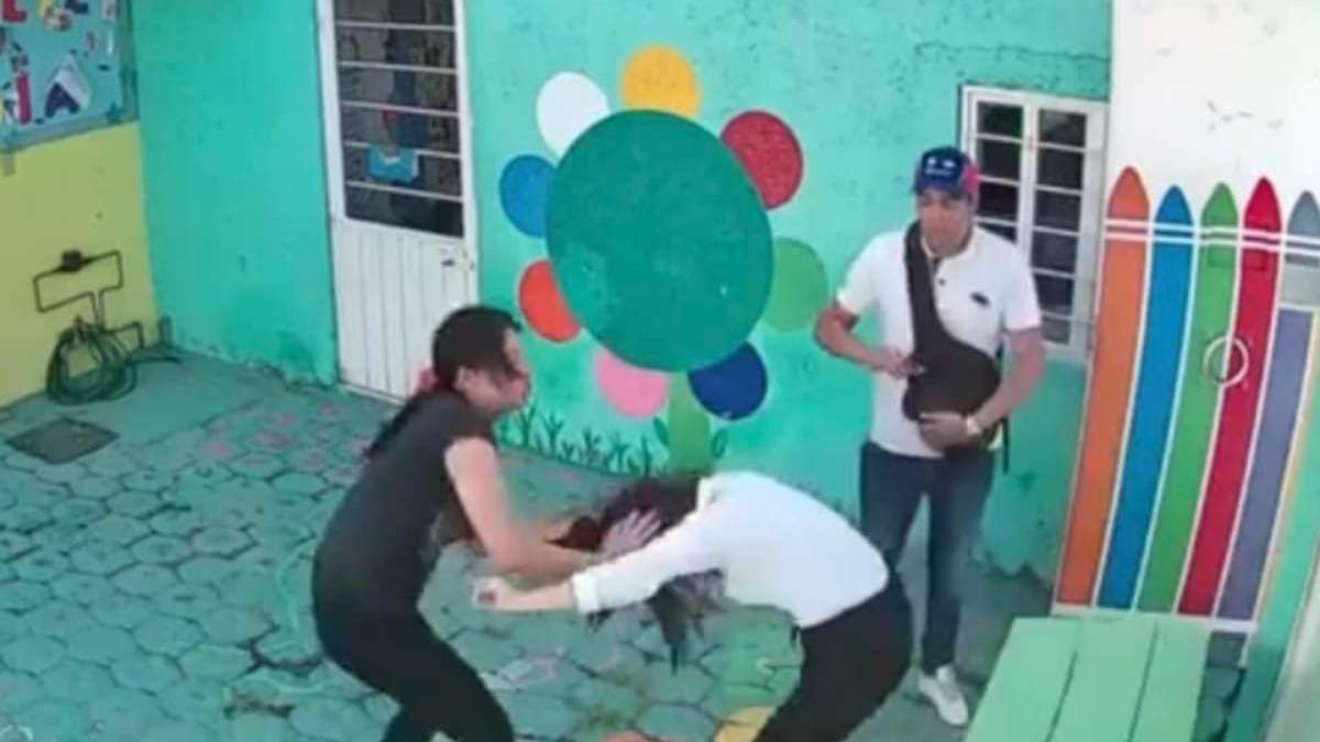 Momento de la agresión en el kínder de Cuautitlán Izcalli