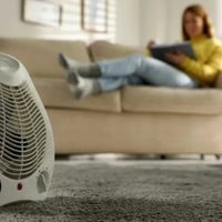 Se vino el frío y la luz está re cara: mirá estos trucos para calentar la casa sin prender tanto la calefacción