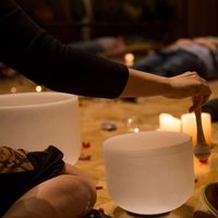 Baños sonoros: así funciona la terapia que calma el estrés y revoluciona tu bienestar