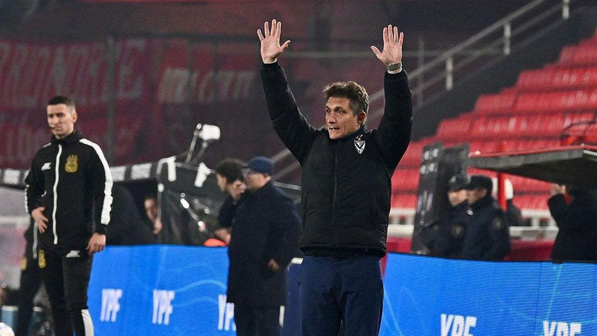 Guillermo Barros Schelotto, entrenador de Vélez.