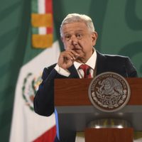 El INE ordena a AMLO dejar de emitir propaganda gubernamental en las mañaneras