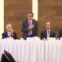 Expone Américo sus proyectos ante el CCE