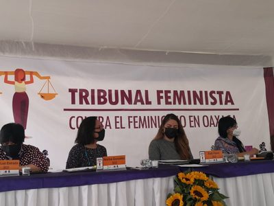 Madres de mujeres asesinadas demandan justicia a gobierno de Oaxaca ante Tribunal Feminista
