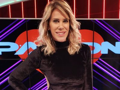 Marcela Baños se anima a las botas protagonistas y transforma el look en pura actitud