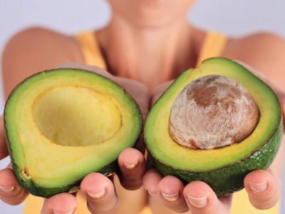 Si te sobró media palta, este truco te ayudará a conservarla súper fresca y evitar que se oxide