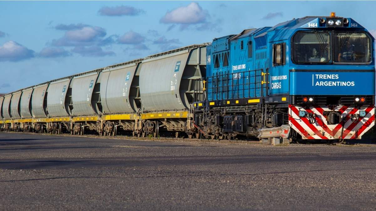 El Estado se retirará del rol de operador ferroviario, pero conservará la propiedad de las vías y terrenos una vez vencidas las concesiones