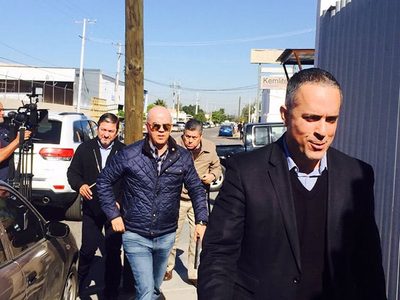 Comparecen exfuncionarios de Padrés ante fiscalía anticorrupción