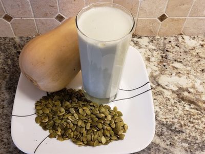 No tires las semillas de calabaza y prepará esta bebida nutritiva, igual que la leche de almendras